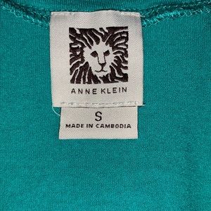 Anne Klein short sleeve top size small